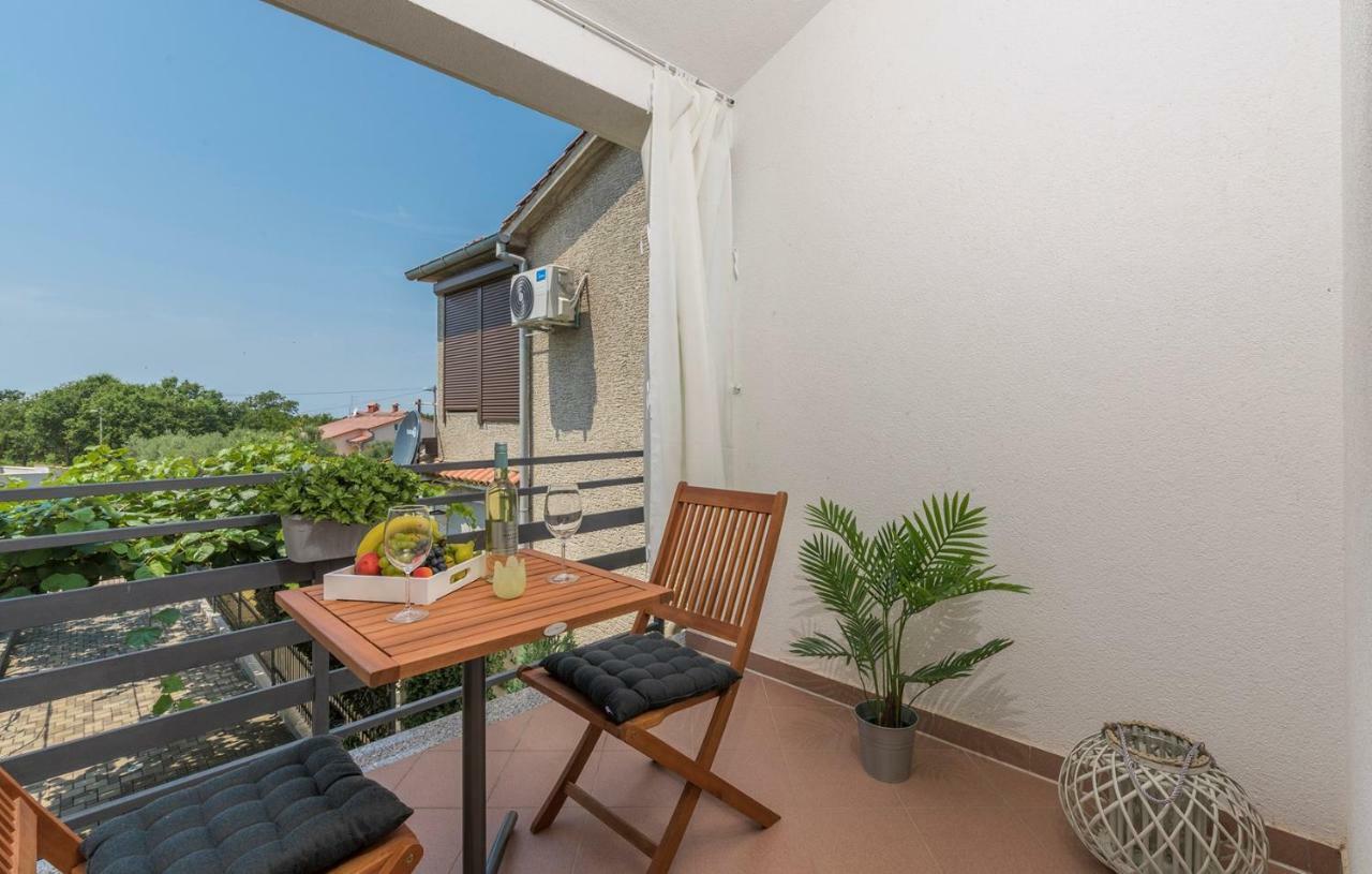 Apartment Green With Balcony Nova Vas  Εξωτερικό φωτογραφία